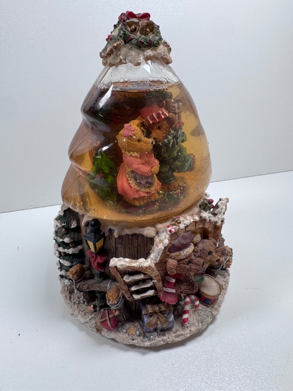 Holiday Time Christmas Musical Water Globe Tree Shape Bear Family Scene